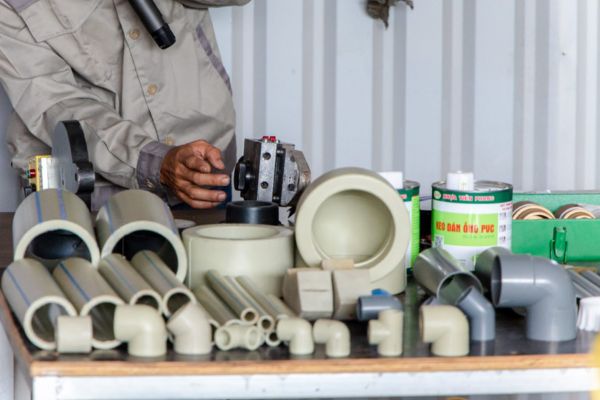 thông số kỹ thuật phân biệt ống nhựa tiên phong thật giả